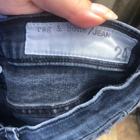 RAG & BONE BLACK DENIM CAPRIS - Picture 3 of 5